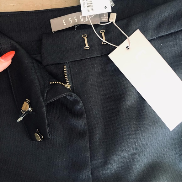 Black - clasp high waist shorts - Picture 4 of 5